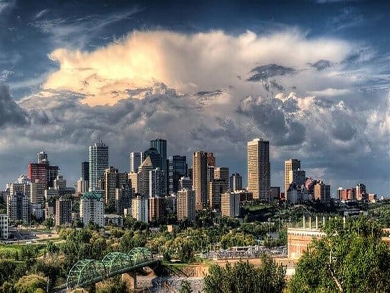 Own the View: Lower Mount Royal Calgary Homes for Sale with Scenic Splendor!