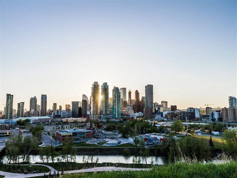 Your Path to Luxury Living: Richmond Calgary Houses for Sale Redefined.