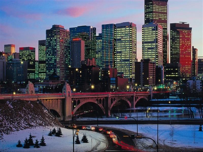 How to Maximize Your Investment in Calgary's Luxury Real Estate Market?